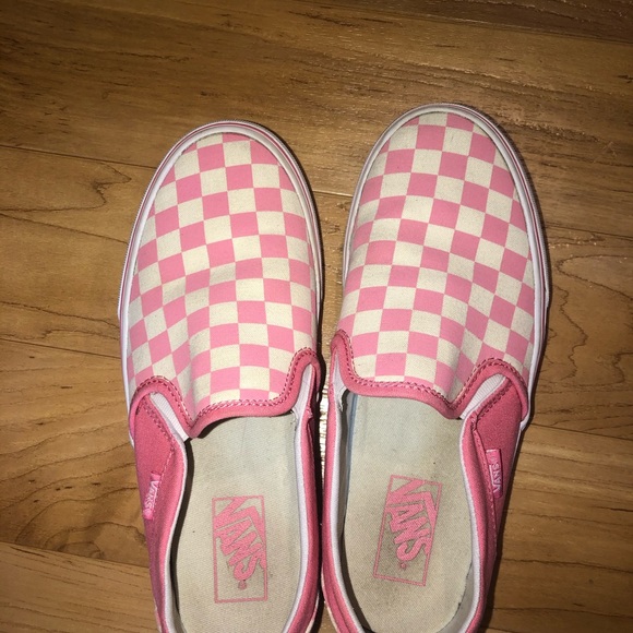 pink checkered classic slip on vans - Picture 2 of 3